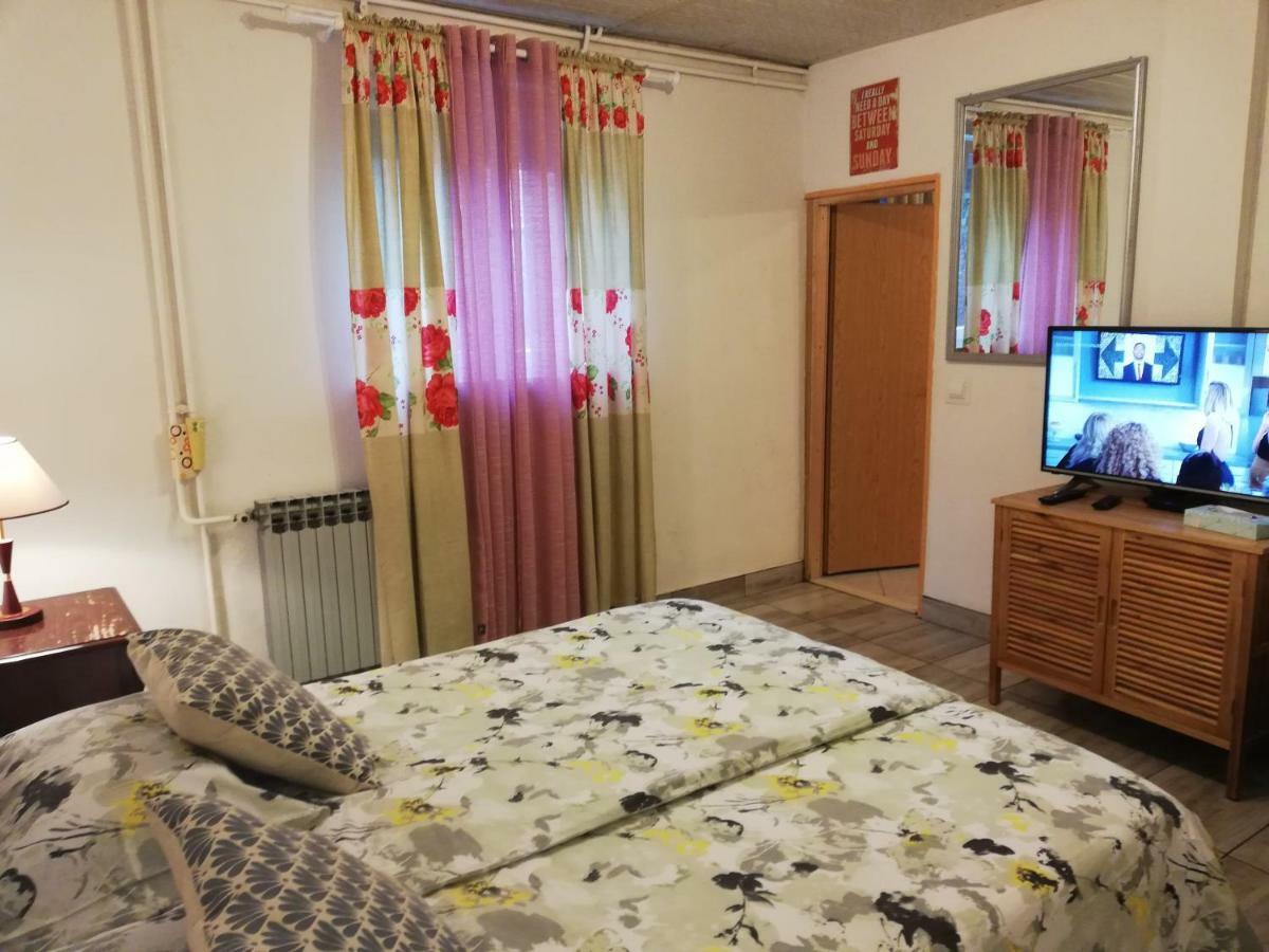 Apartman Teuta Zagreb Exterior photo